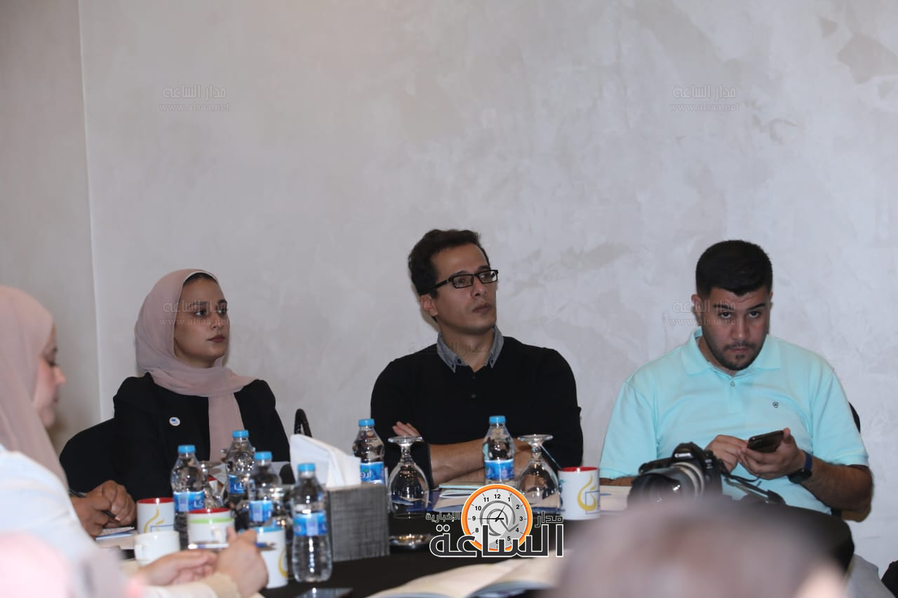 Madar Al-Saa Images 0.18261859819995707