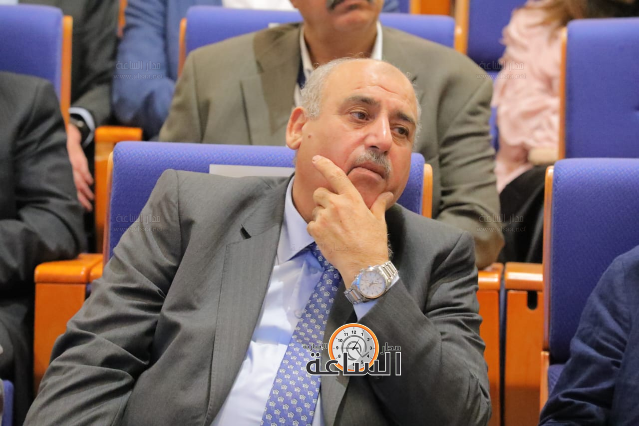 Madar Al-Saa Images 0.38215997690861725