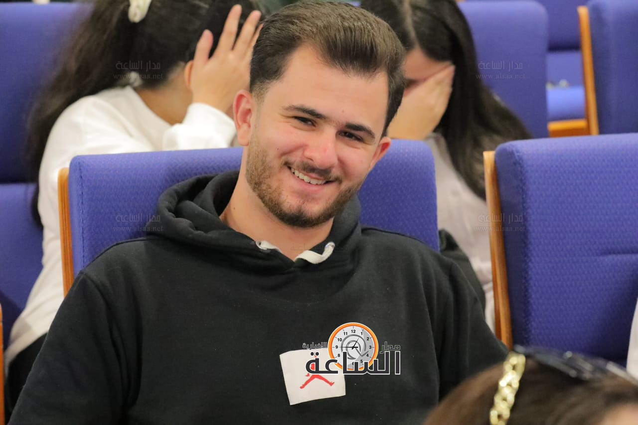 Madar Al-Saa Images 0.20230081045997128