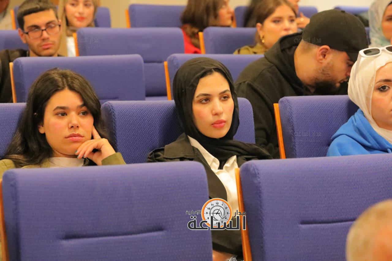 Madar Al-Saa Images 0.5811075067788287