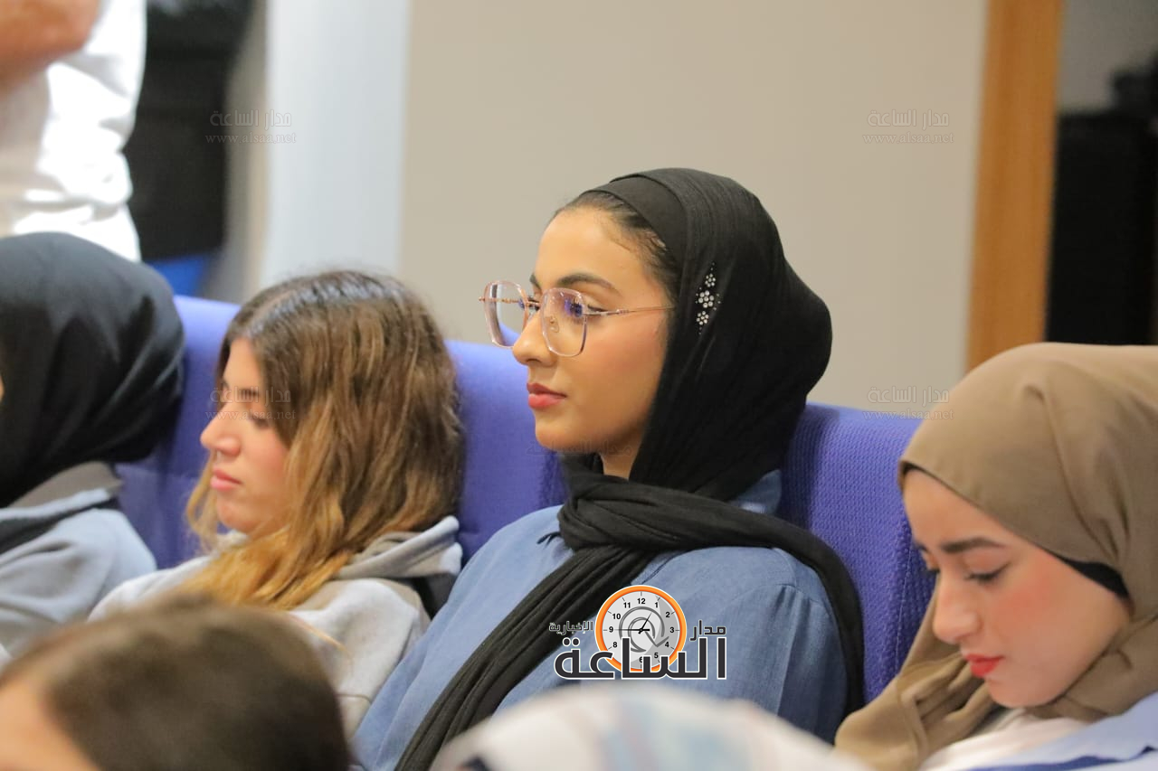 Madar Al-Saa Images 0.447536265334582