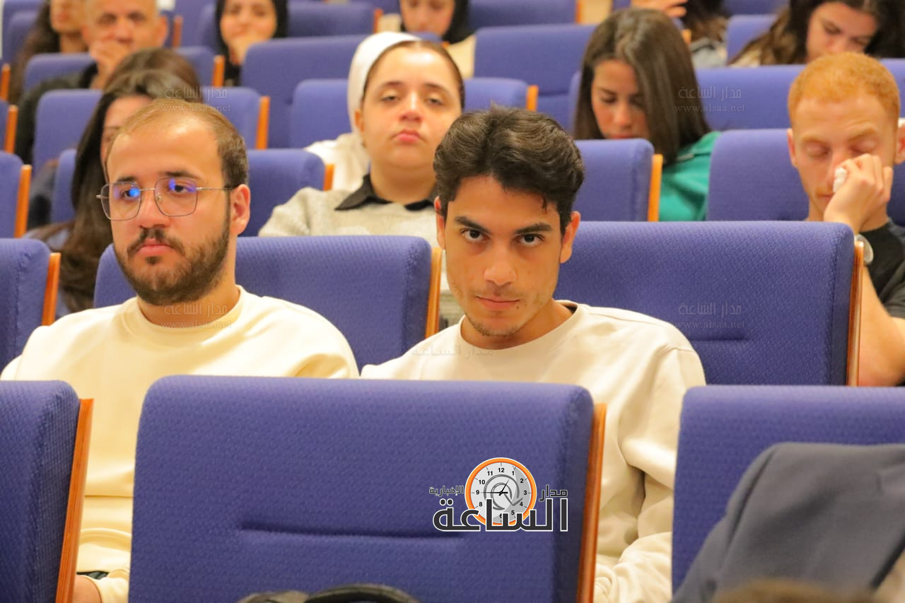 Madar Al-Saa Images 0.6982914419739299