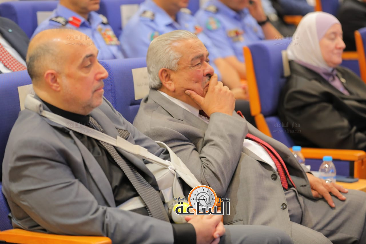 Madar Al-Saa Images 0.715920889349593