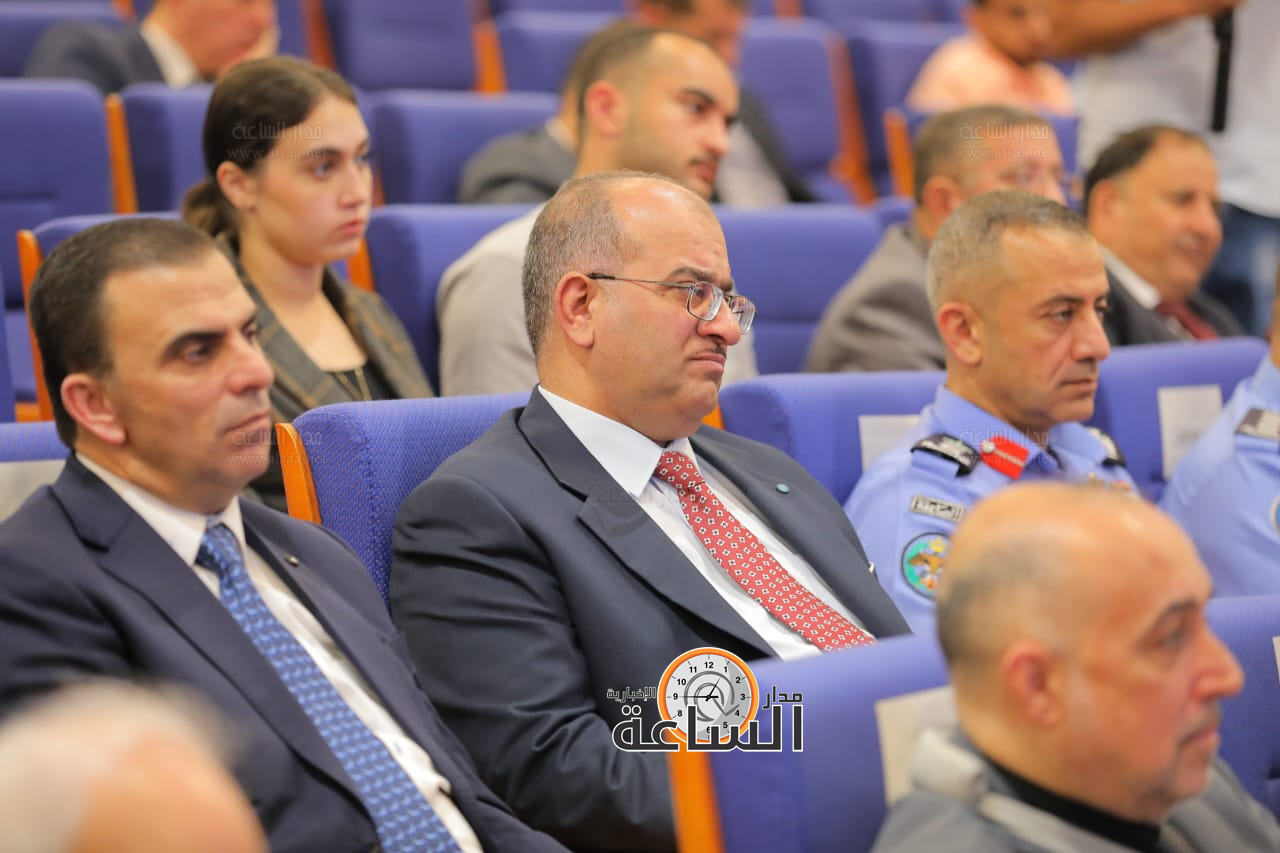 Madar Al-Saa Images 0.9276838904524694