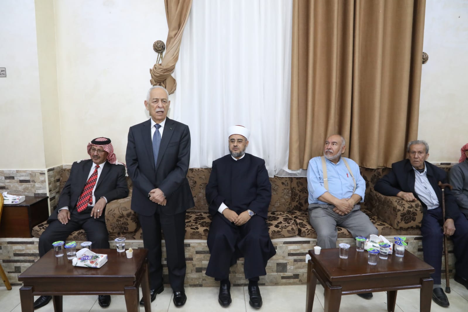 Madar Al-Saa Images 0.6682576398943219