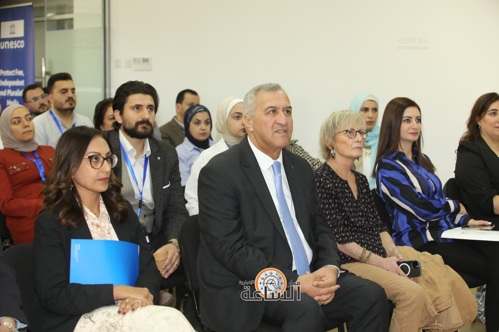 Madar Al-Saa Images 0.575935772124095