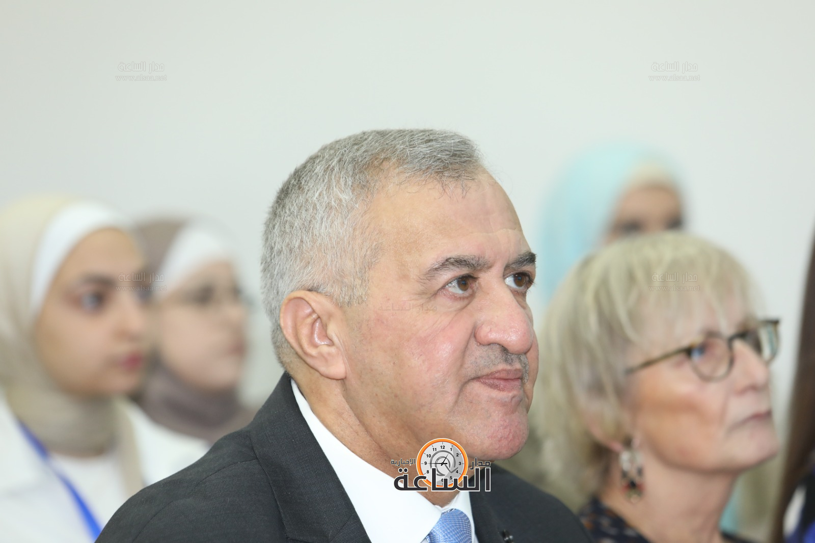 Madar Al-Saa Images 0.009791857844875018