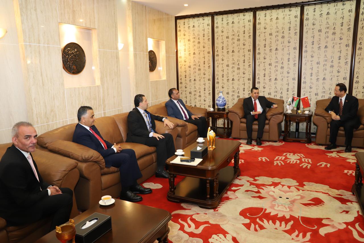 Madar Al-Saa Images 0.4649711858099064