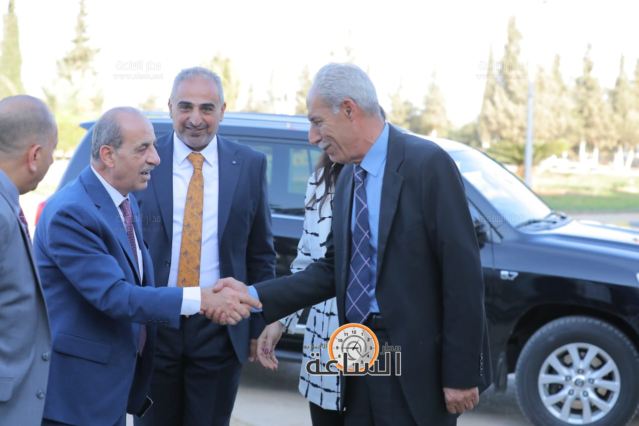 Madar Al-Saa Images 0.32770774761151333