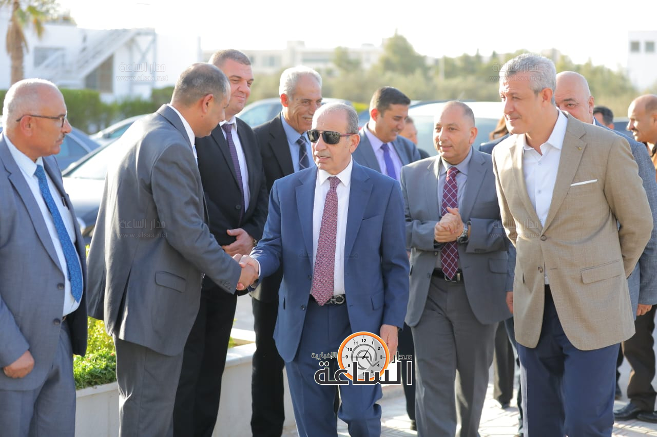 Madar Al-Saa Images 0.2884281877745145