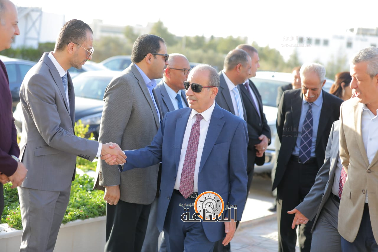 Madar Al-Saa Images 0.8403559175246444