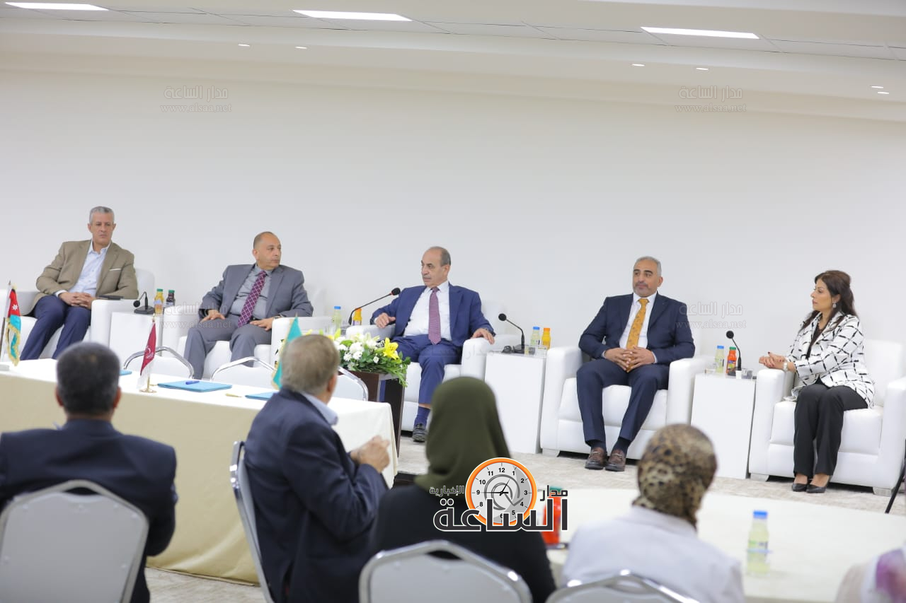 Madar Al-Saa Images 0.42813432732372503