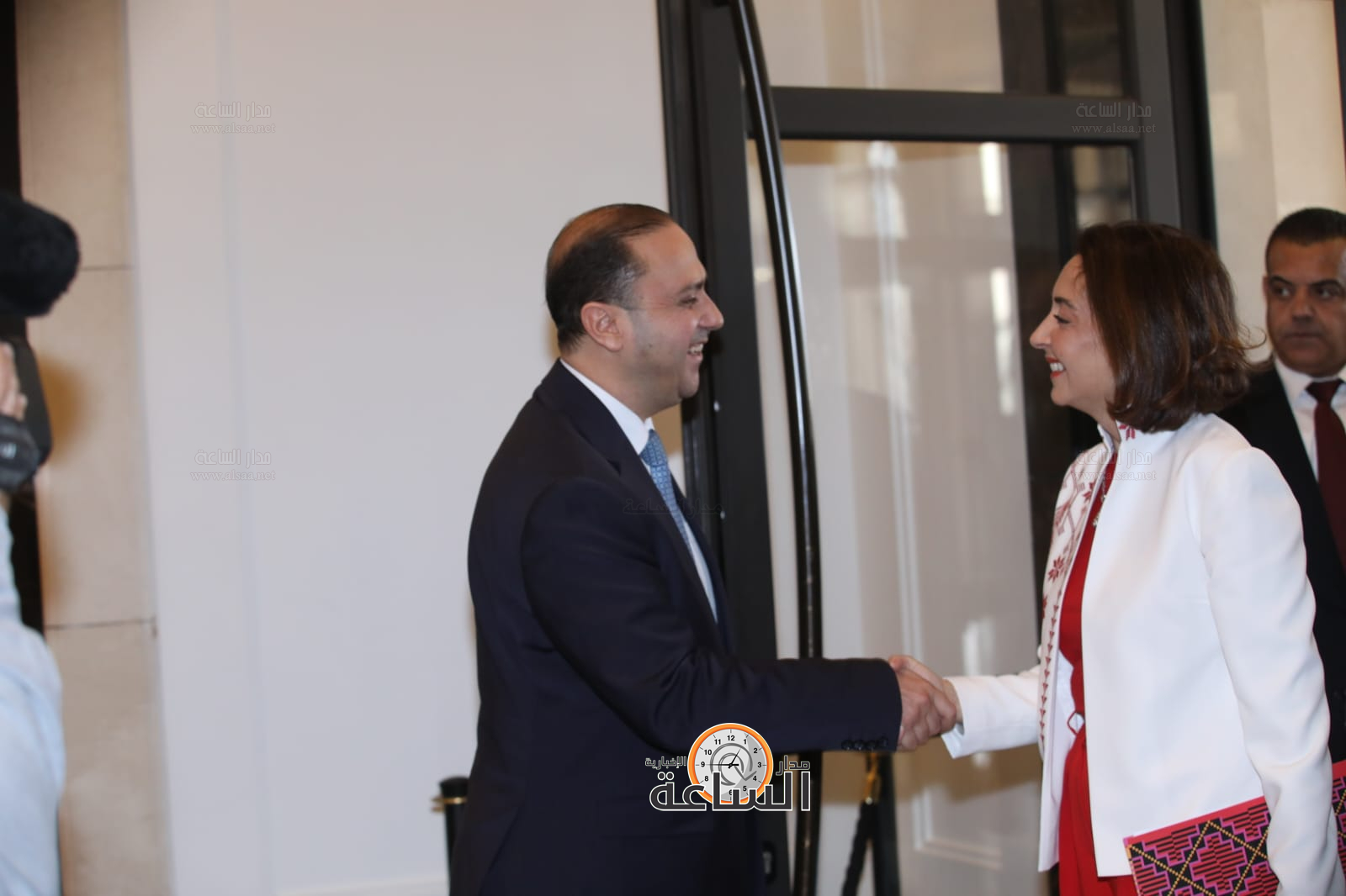 Madar Al-Saa Images 0.36401409127402373