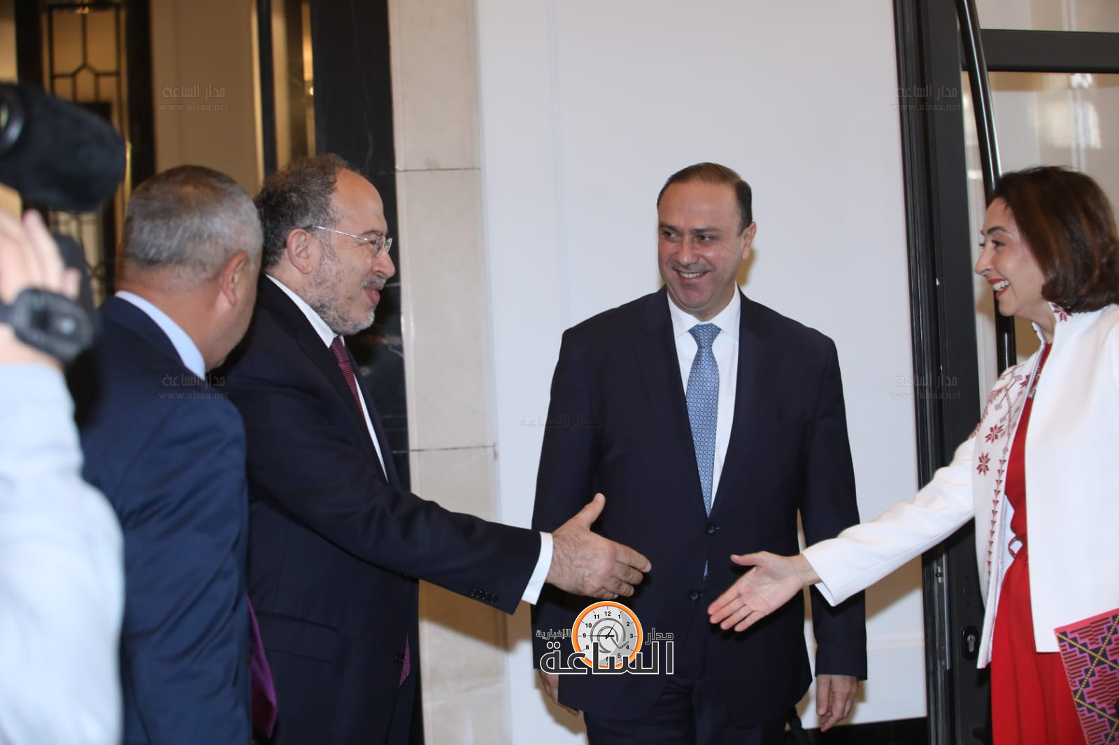 Madar Al-Saa Images 0.9773298923922955