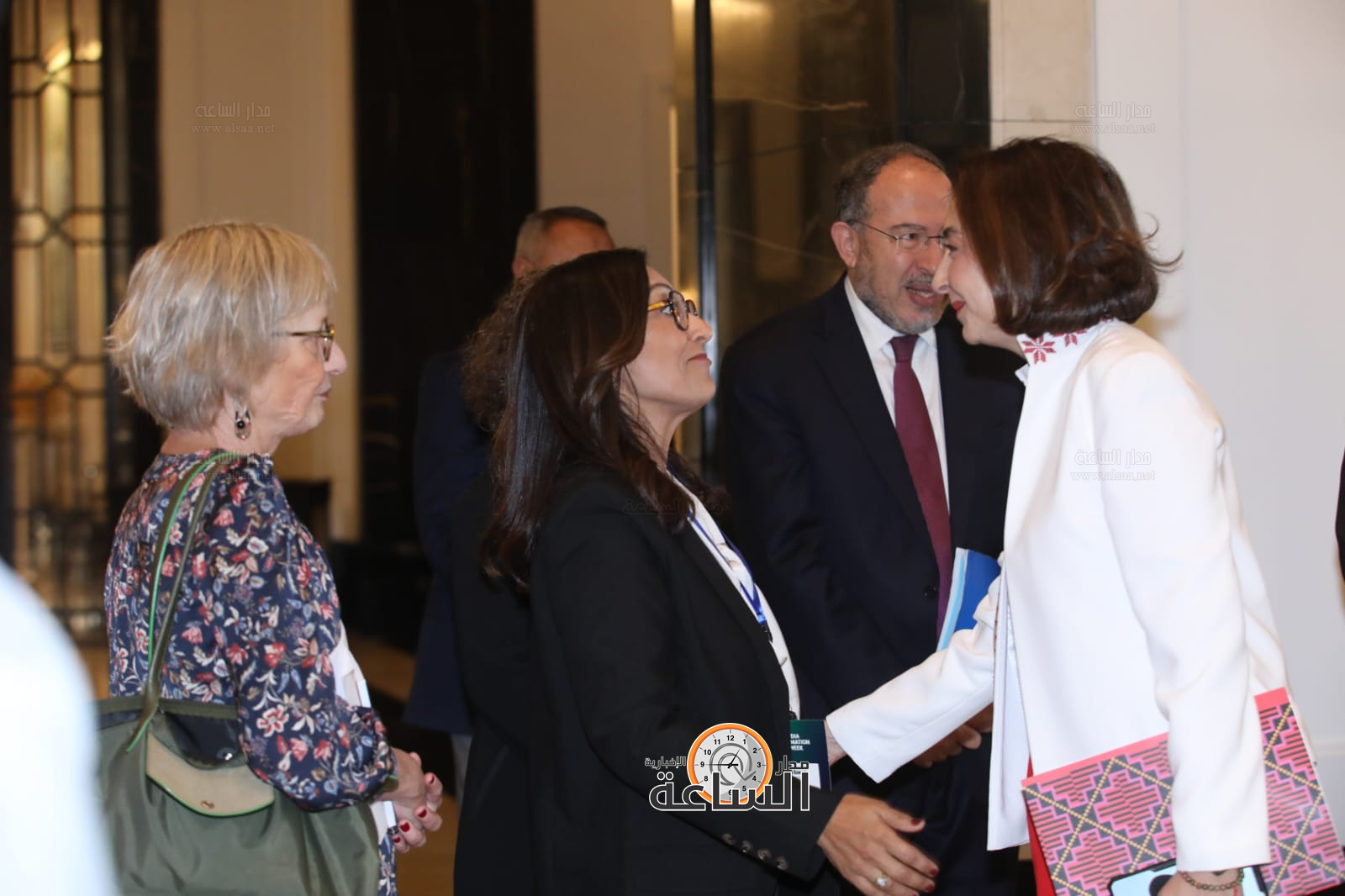 Madar Al-Saa Images 0.10993358057823643