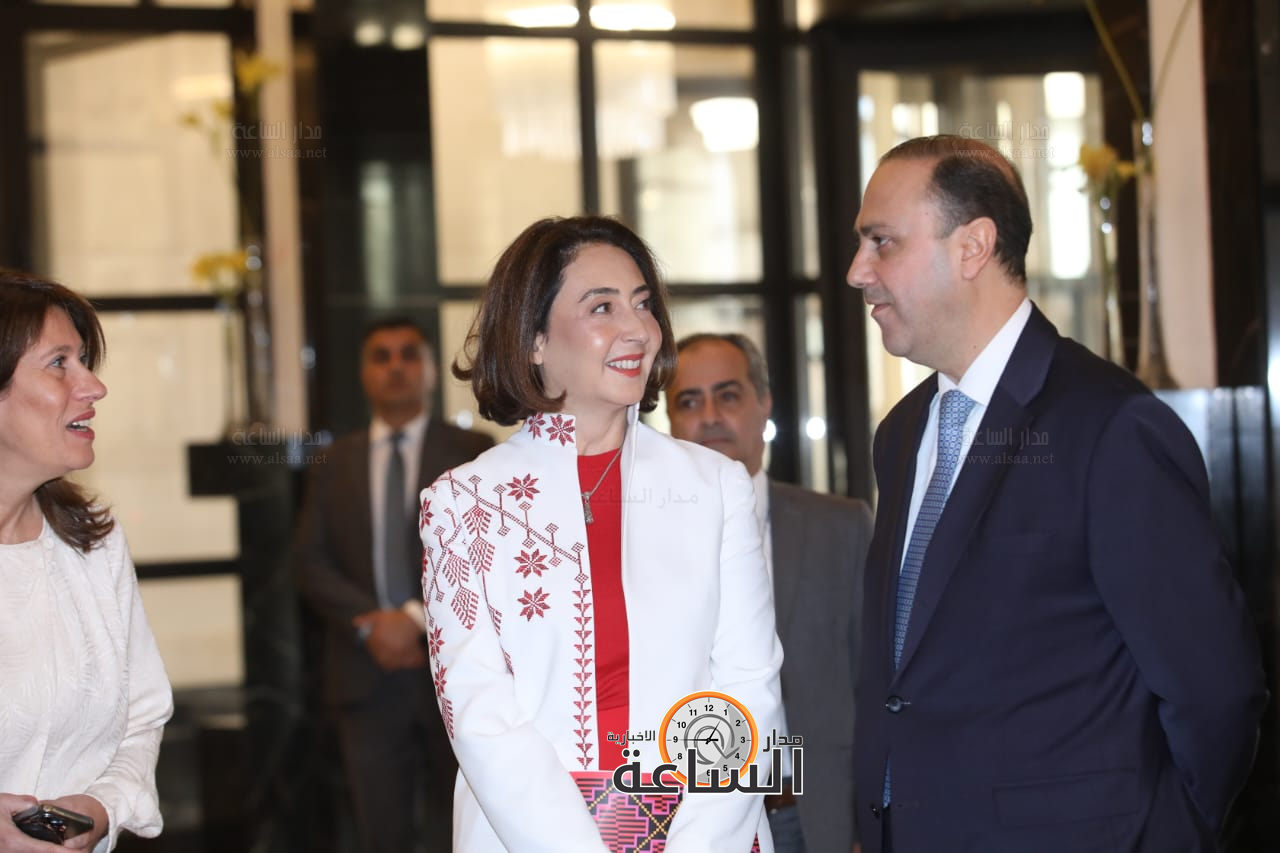 Madar Al-Saa Images 0.612239272016345