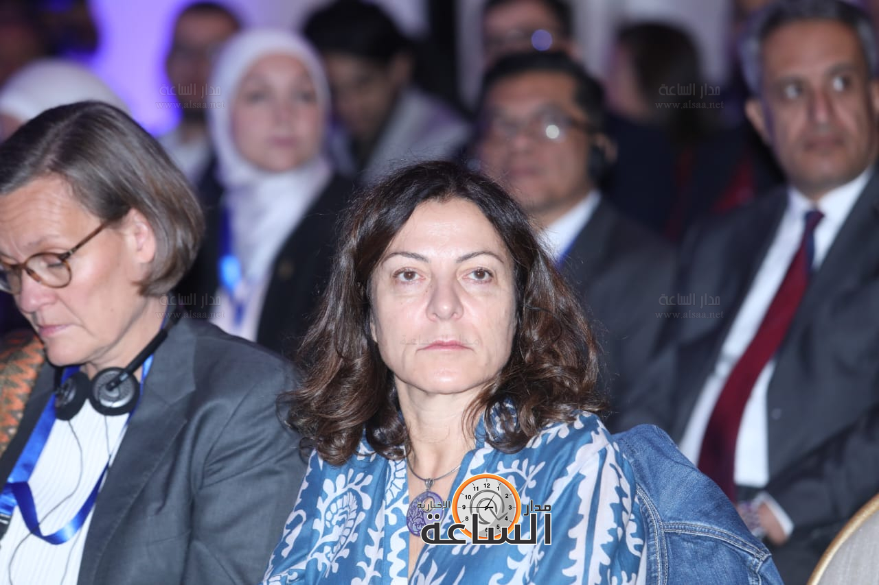 Madar Al-Saa Images 0.6244573161355118