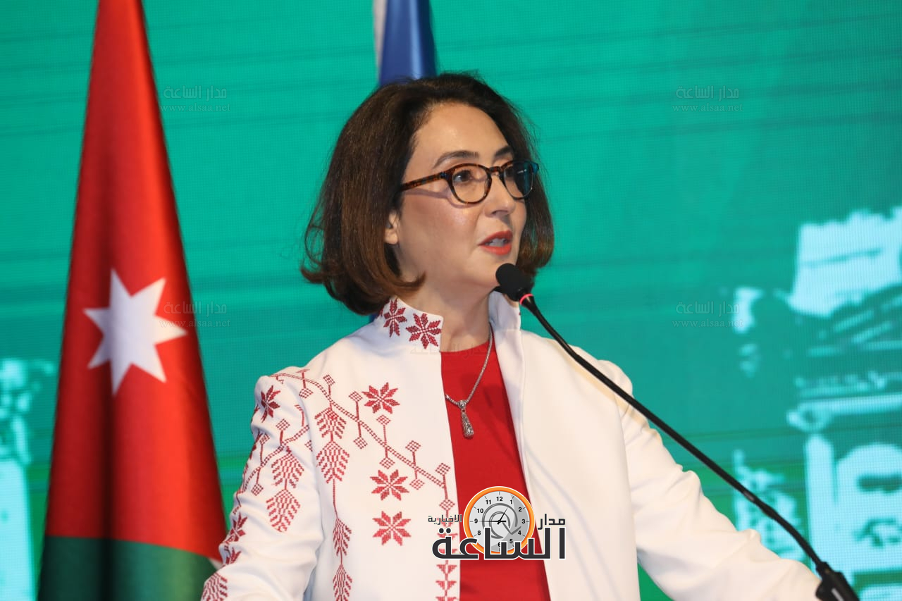 Madar Al-Saa Images 0.4696477530102465