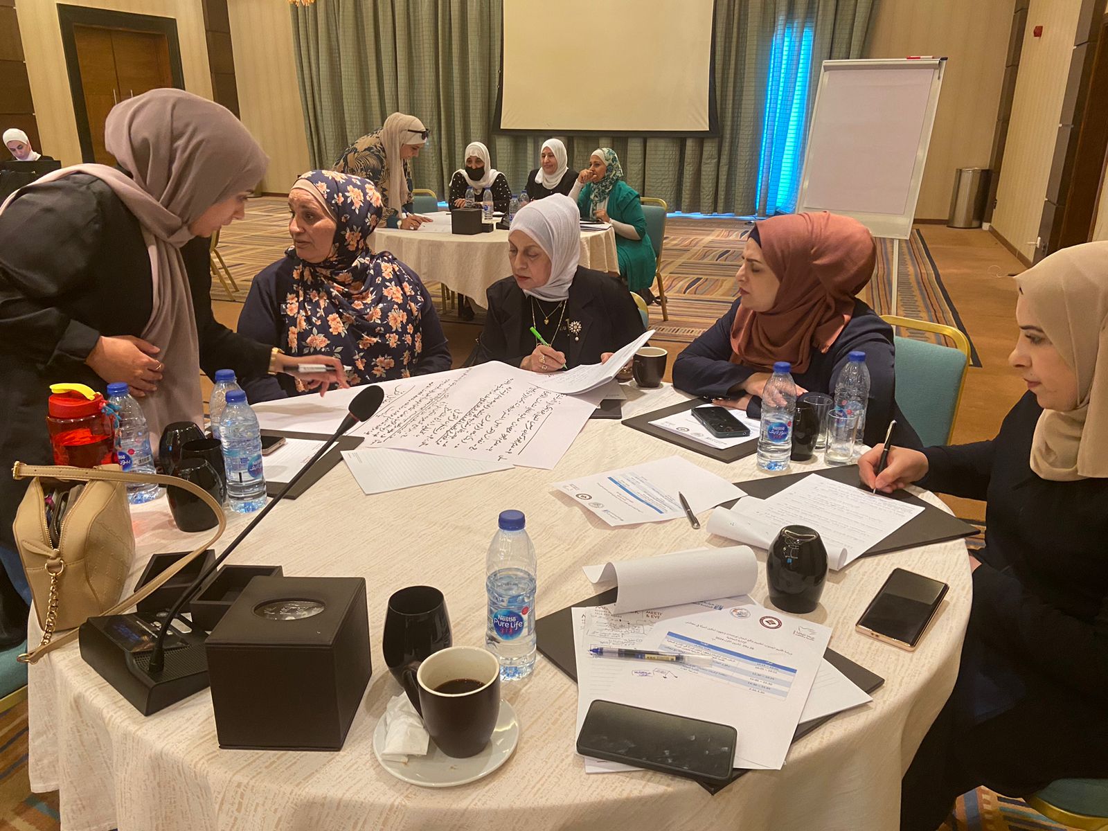 Madar Al-Saa Images 0.06473721385366038