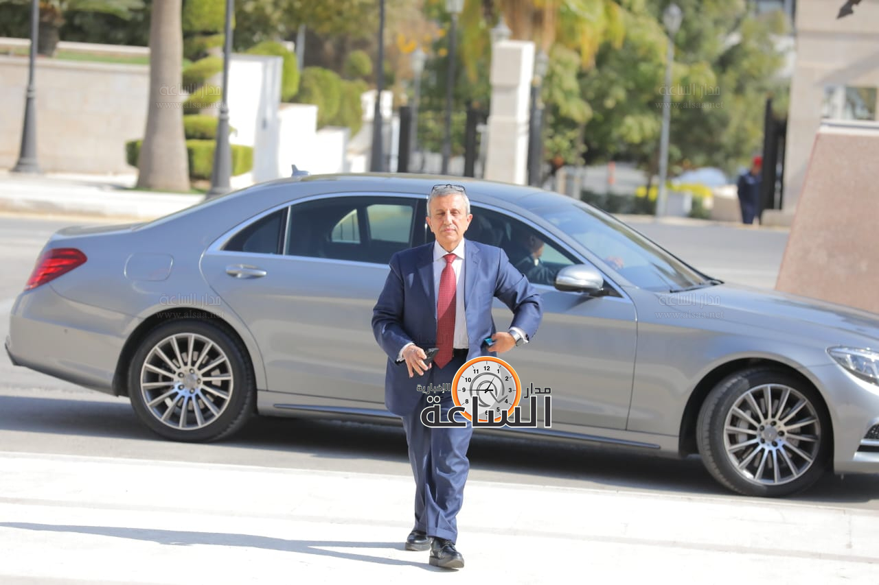 Madar Al-Saa Images 0.2384232468673566