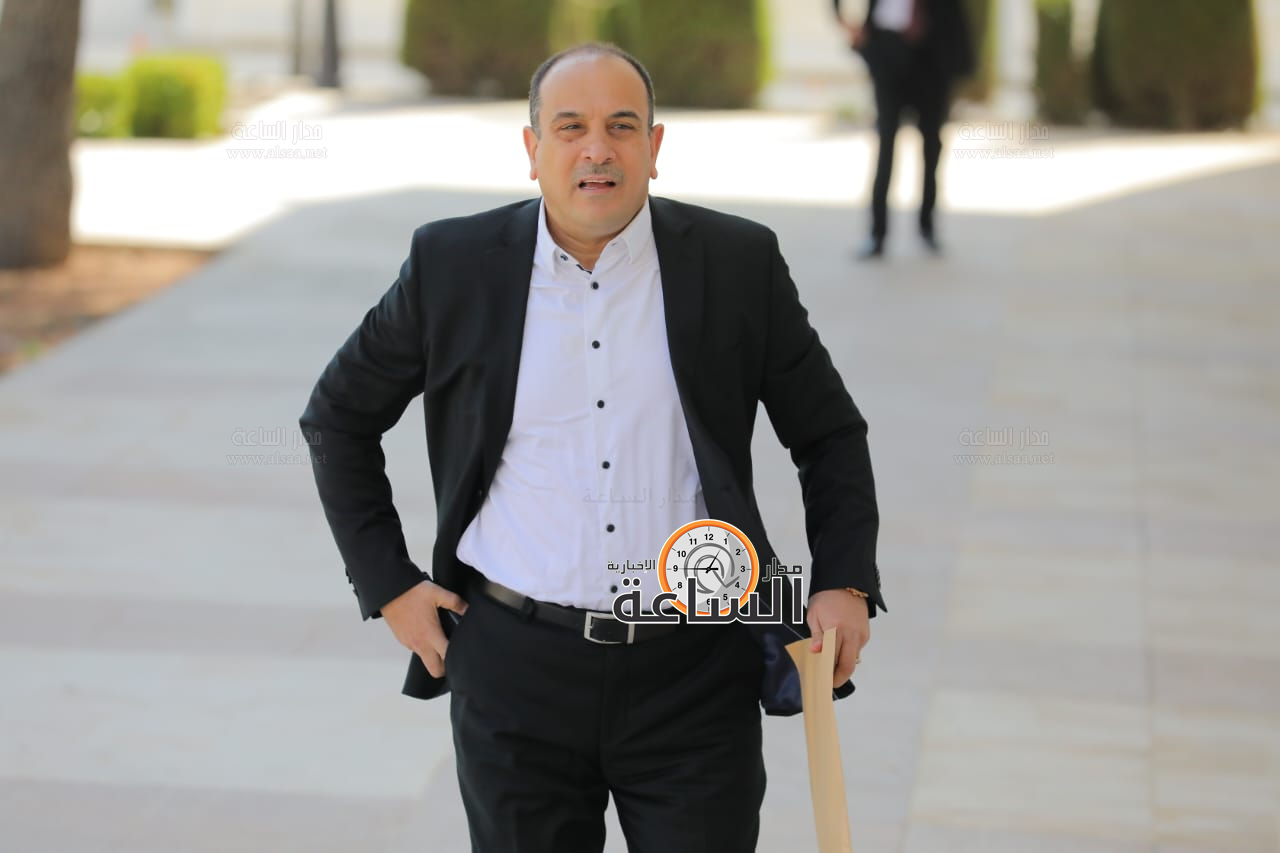 Madar Al-Saa Images 0.40752853787259635