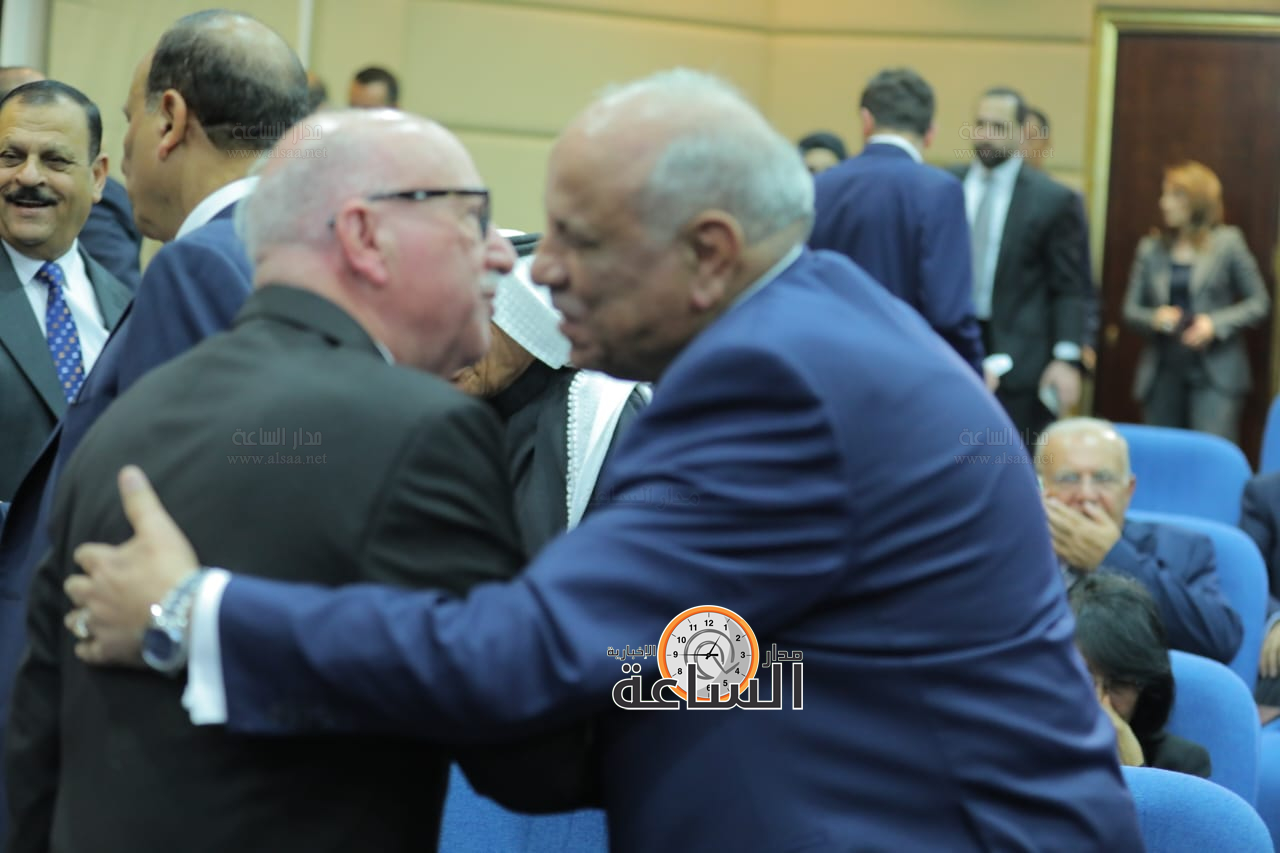 Madar Al-Saa Images 0.7022568465399235