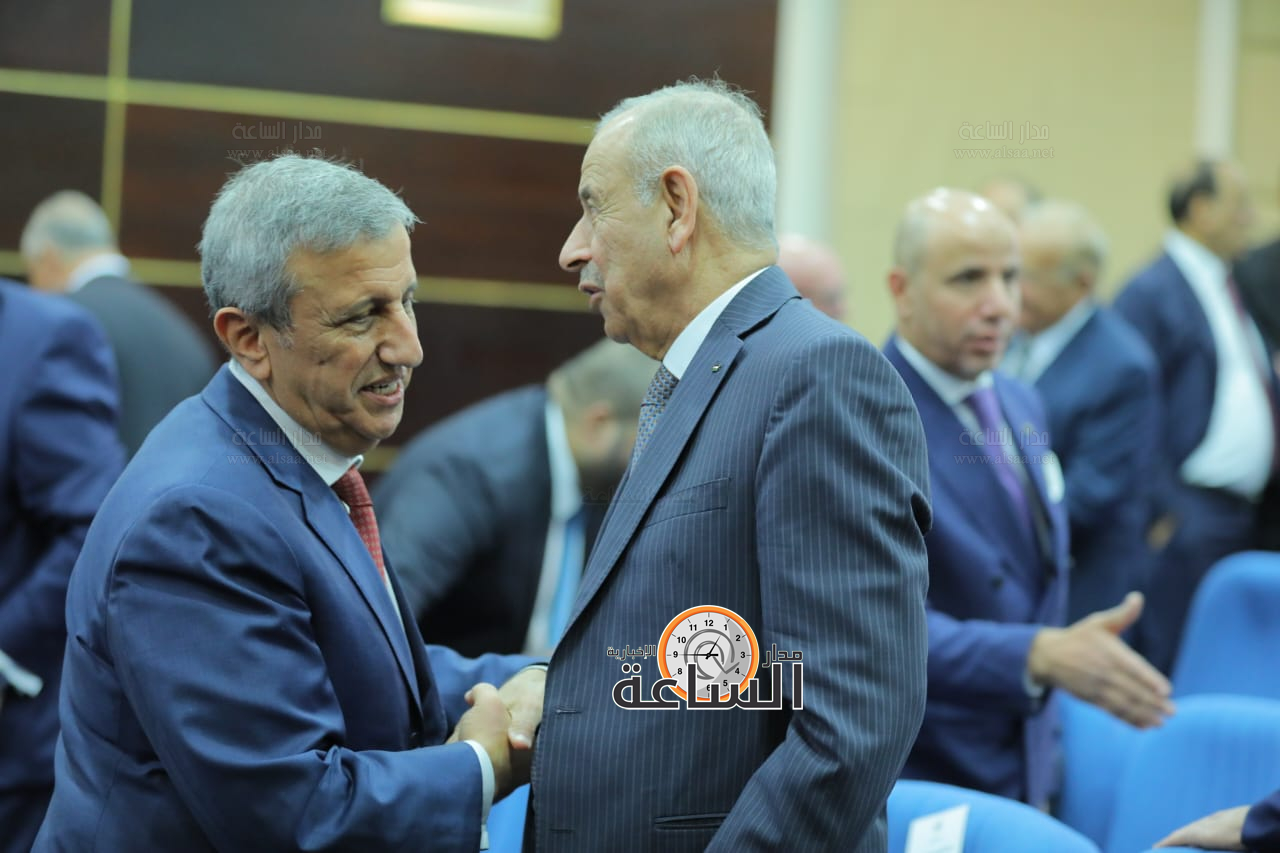 Madar Al-Saa Images 0.745771480279479