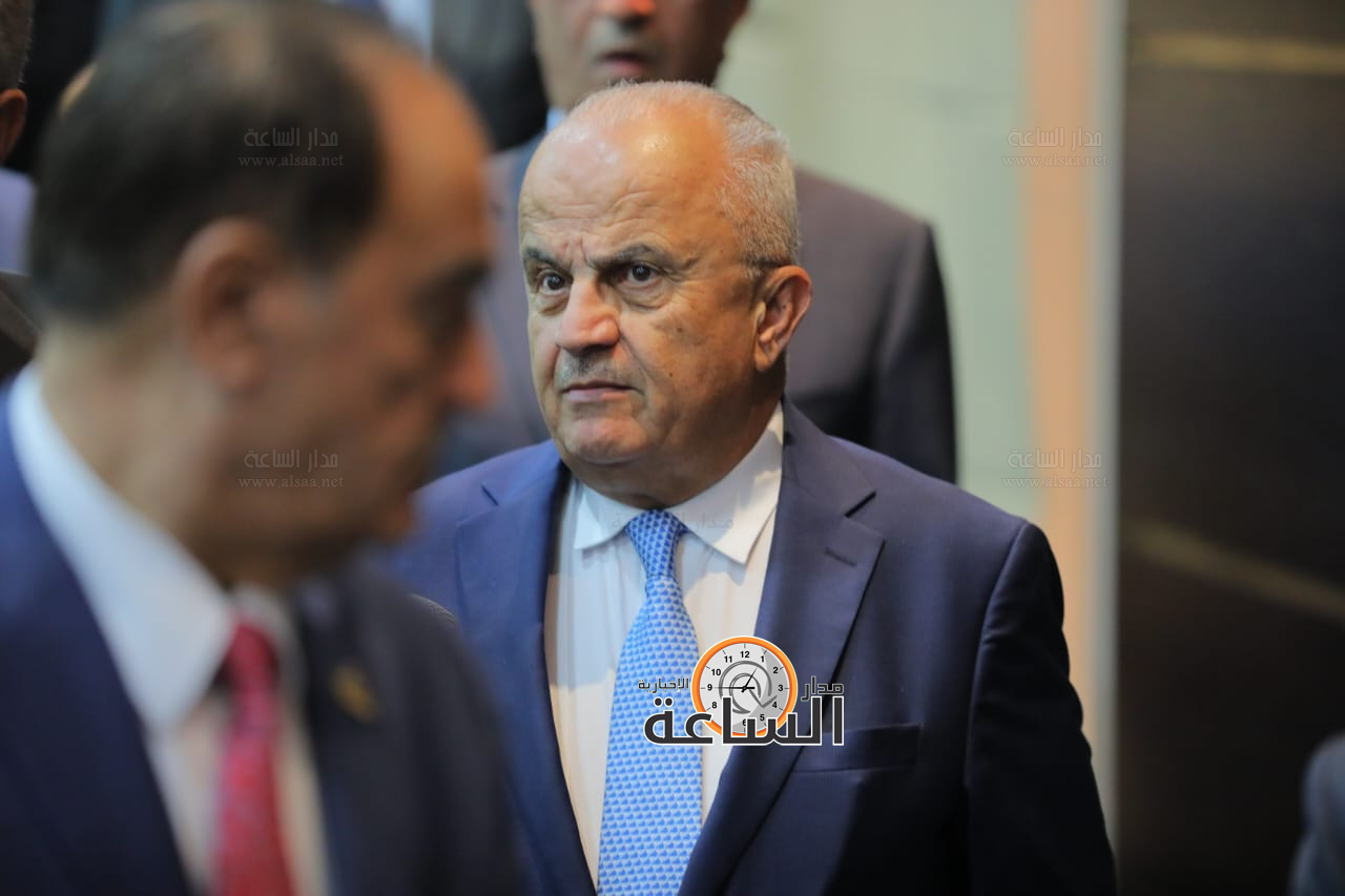 Madar Al-Saa Images 0.9162046187234694