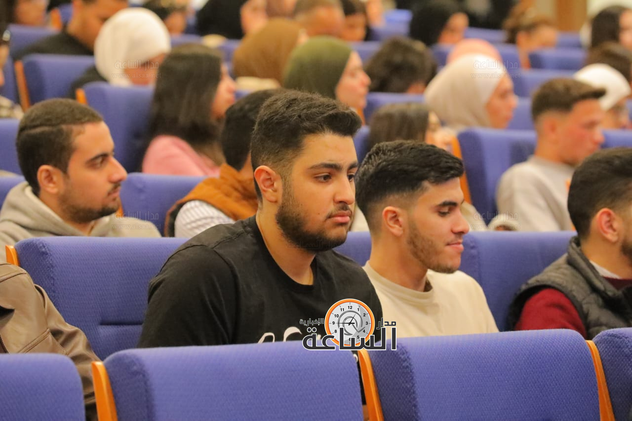 Madar Al-Saa Images 0.4973991922157117