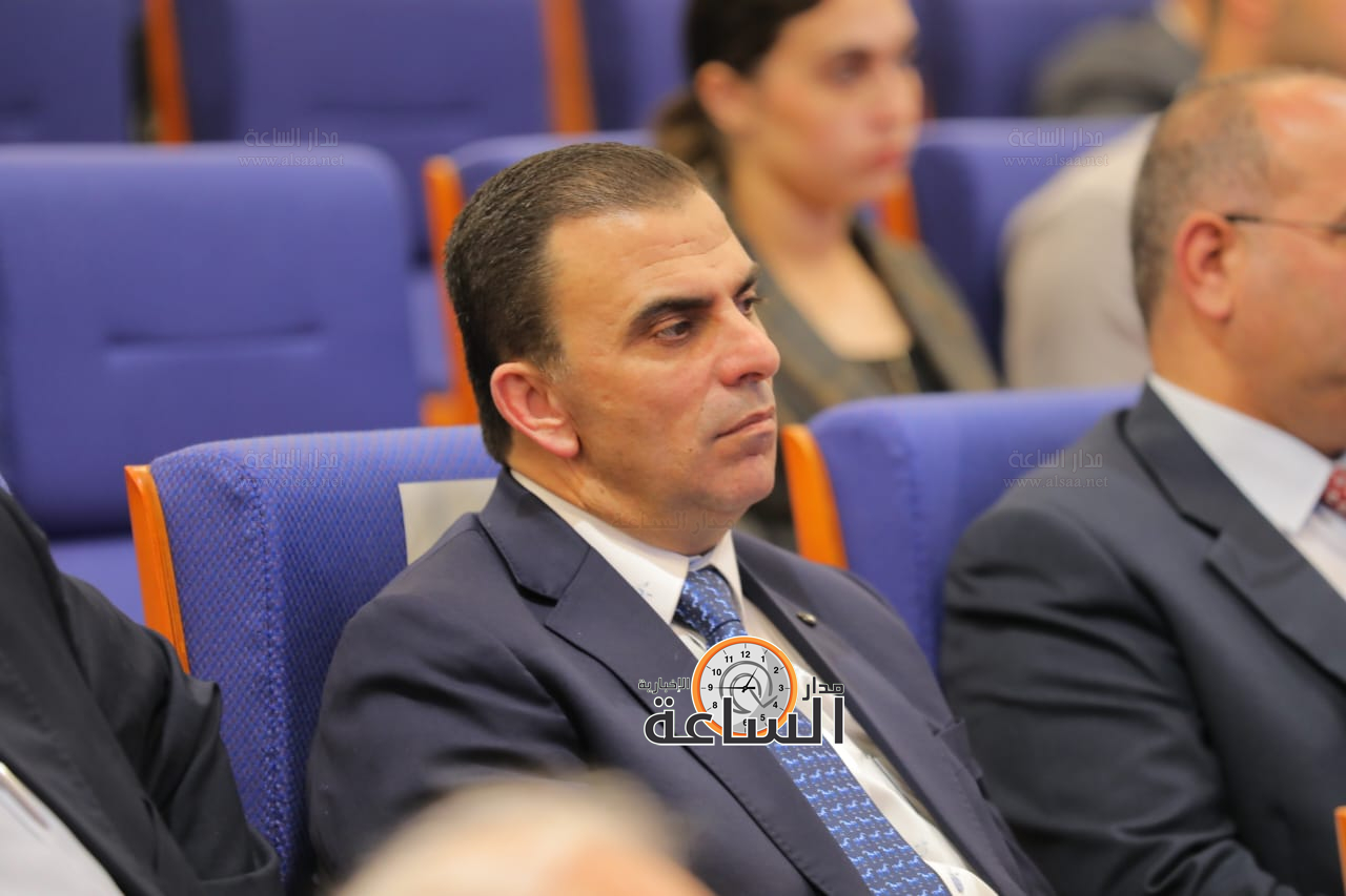 Madar Al-Saa Images 0.748881622161953