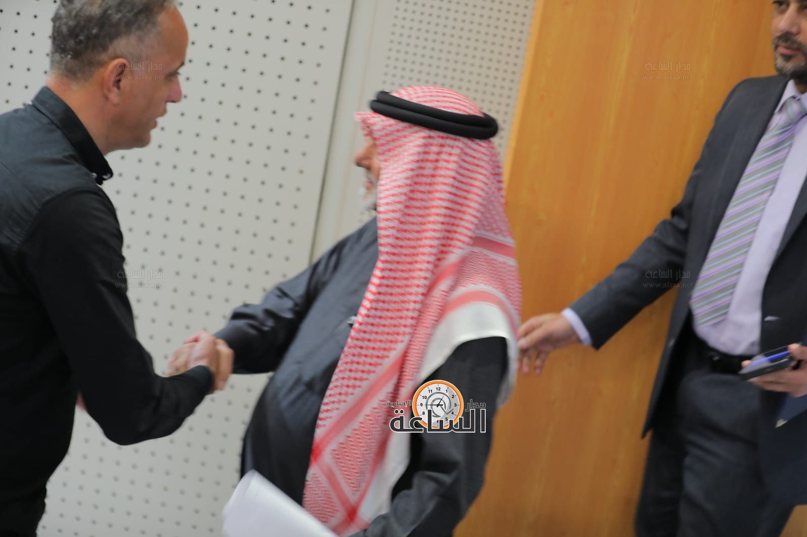 Madar Al-Saa Images 0.6651271681629216