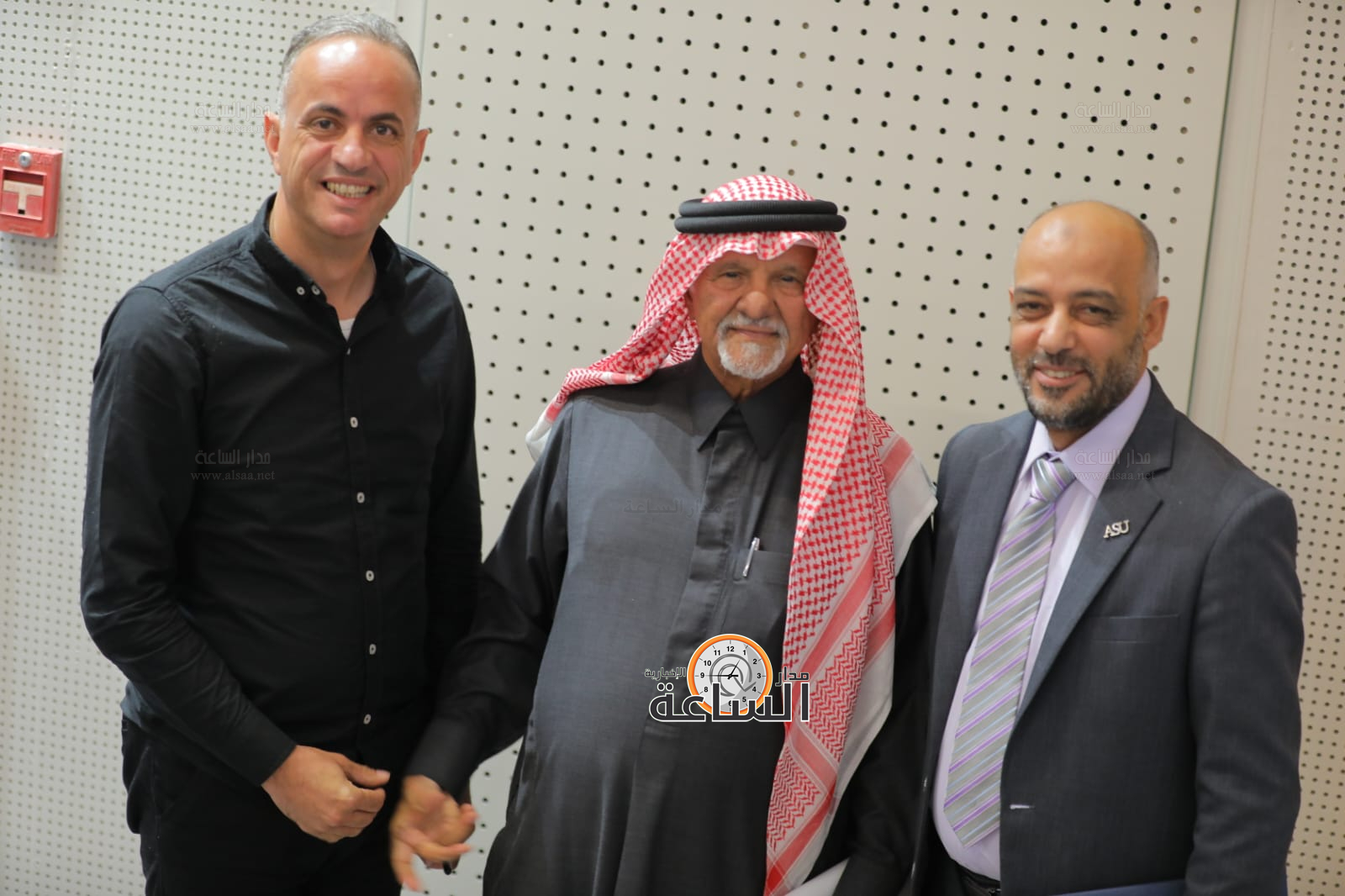 Madar Al-Saa Images 0.14670400511419768