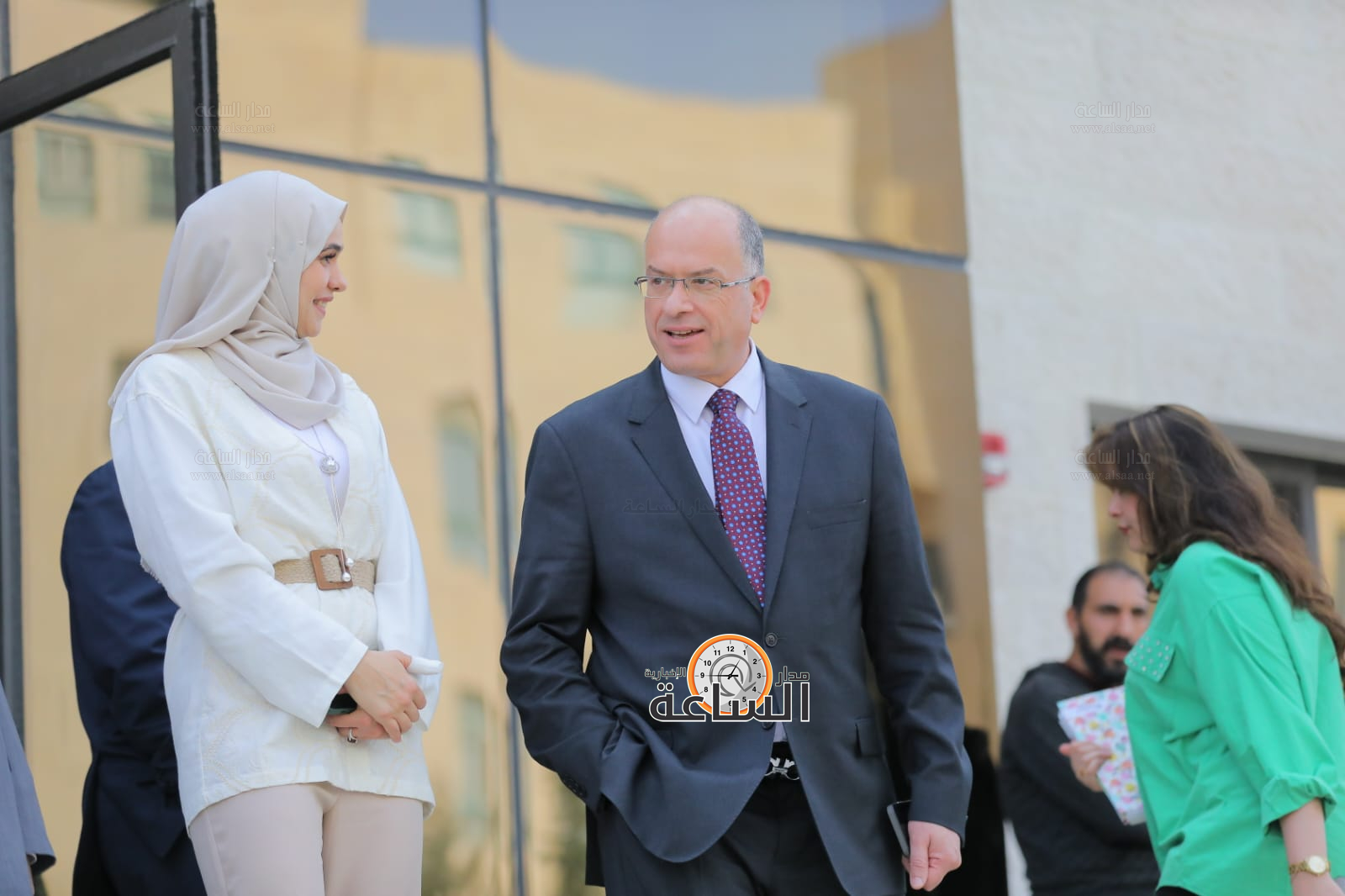 Madar Al-Saa Images 0.2028680732774002