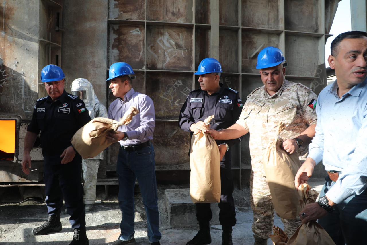 Madar Al-Saa Images 0.10194391656950352