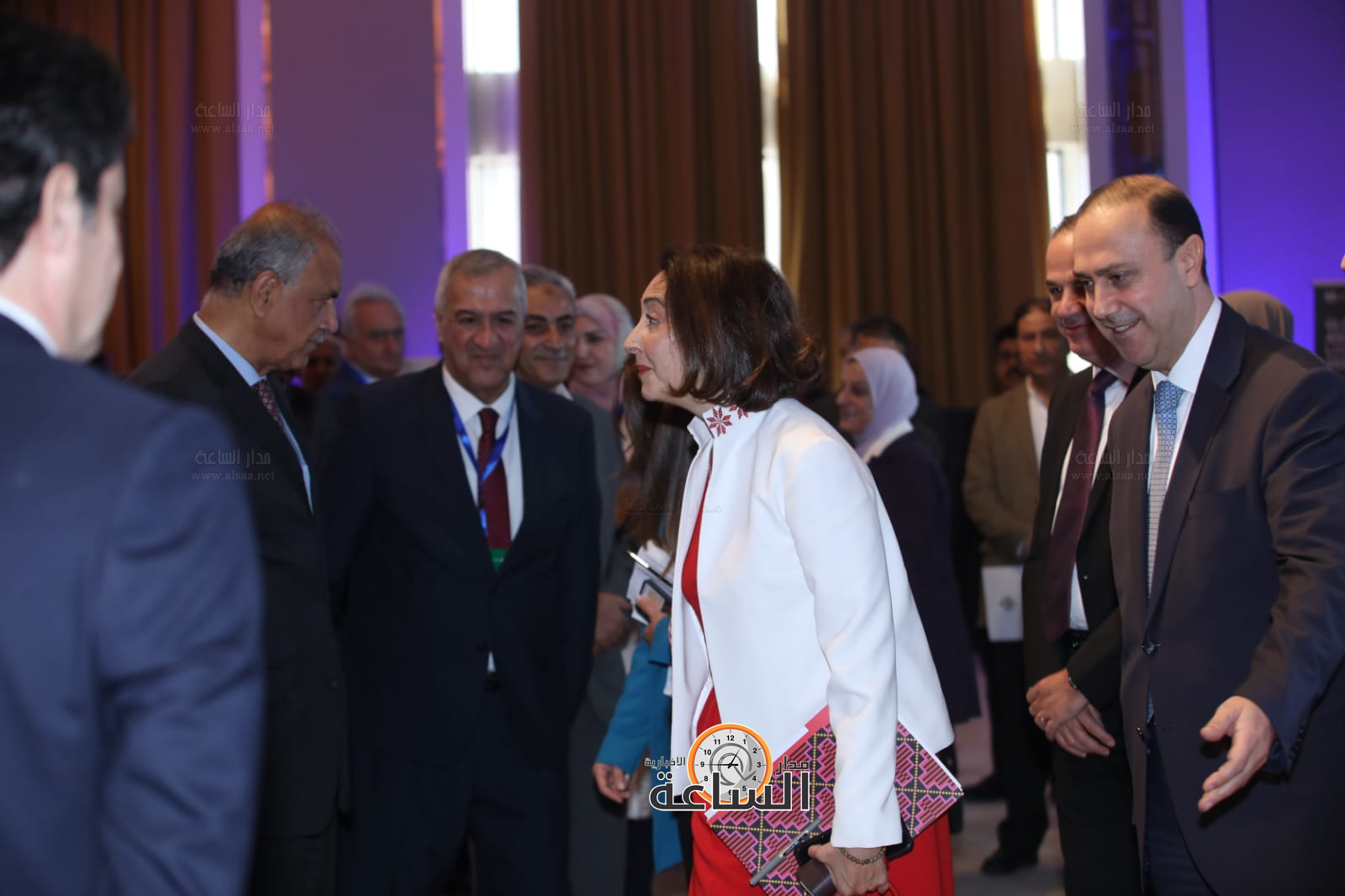 Madar Al-Saa Images 0.49318873848903433