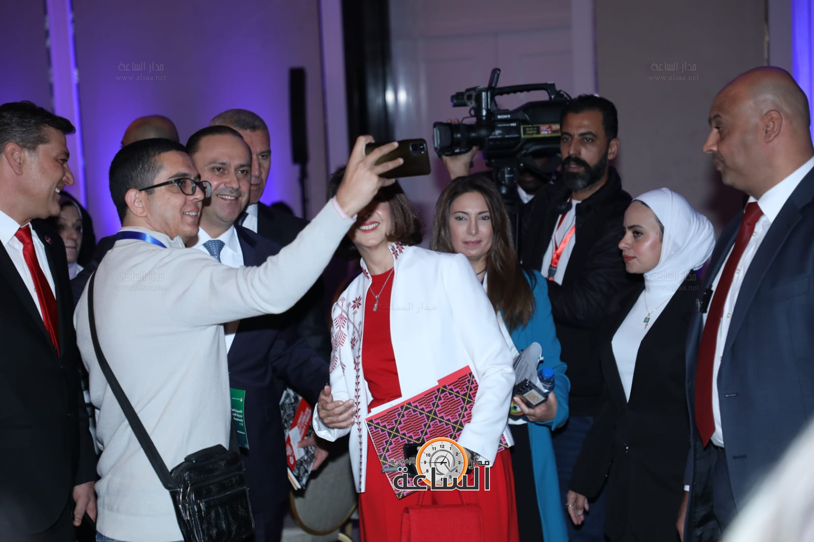 Madar Al-Saa Images 0.05581895131885961