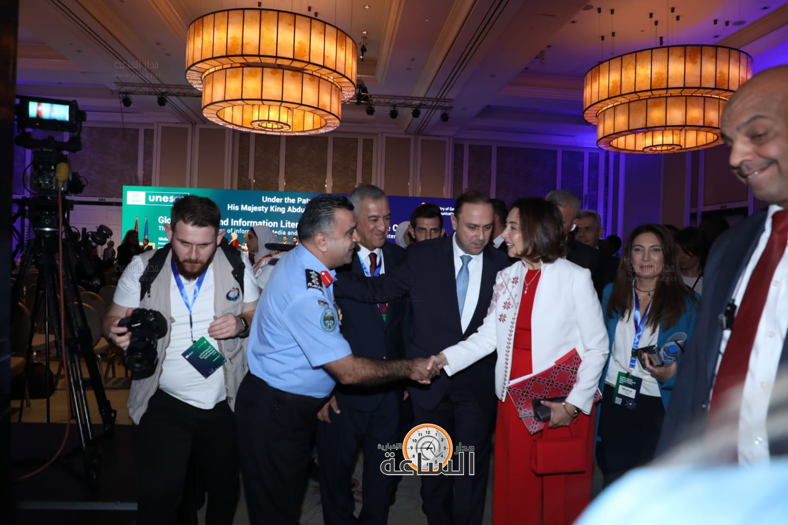 Madar Al-Saa Images 0.8816411490493756