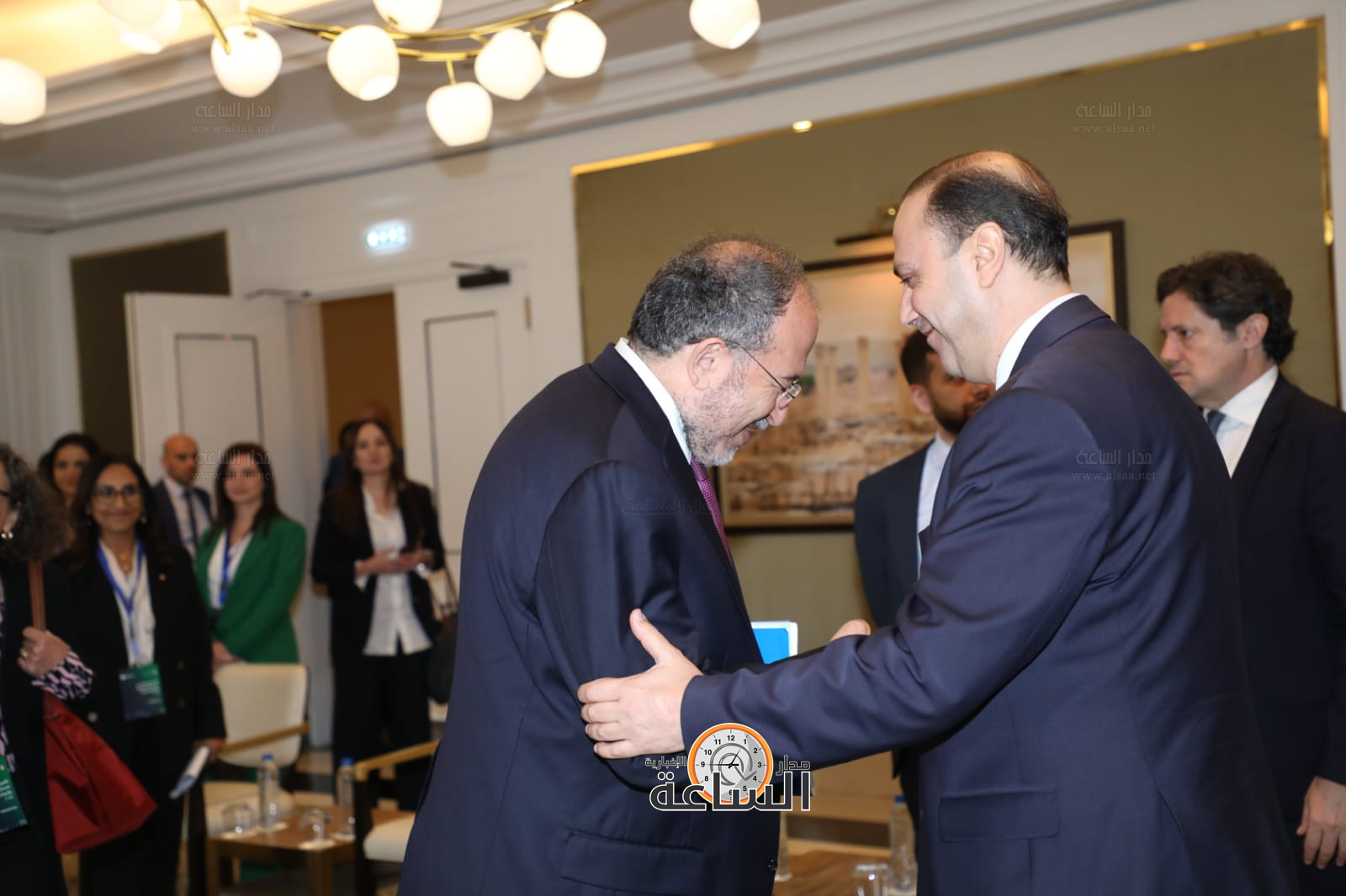 Madar Al-Saa Images 0.6080147807227587