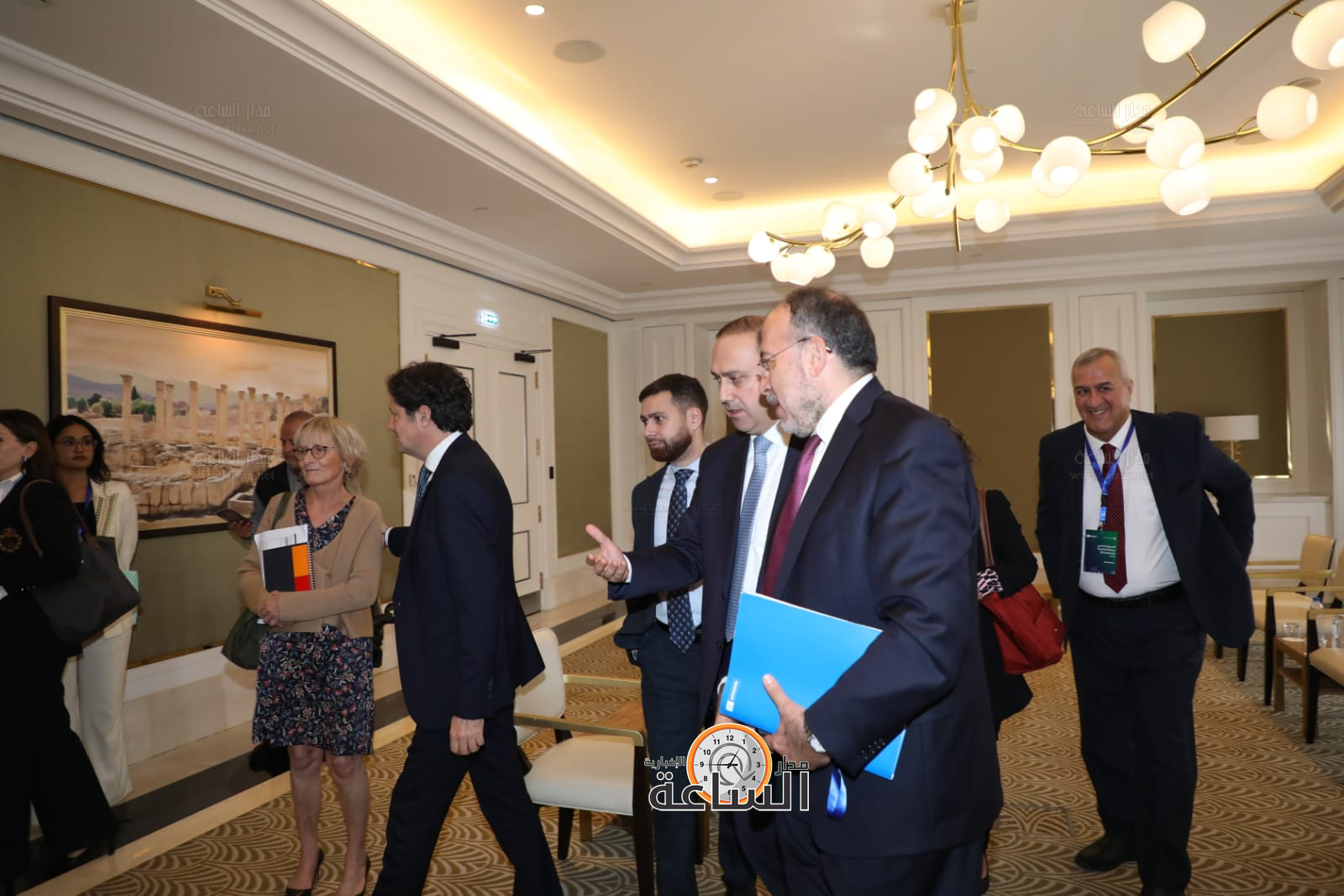 Madar Al-Saa Images 0.7759850040867327