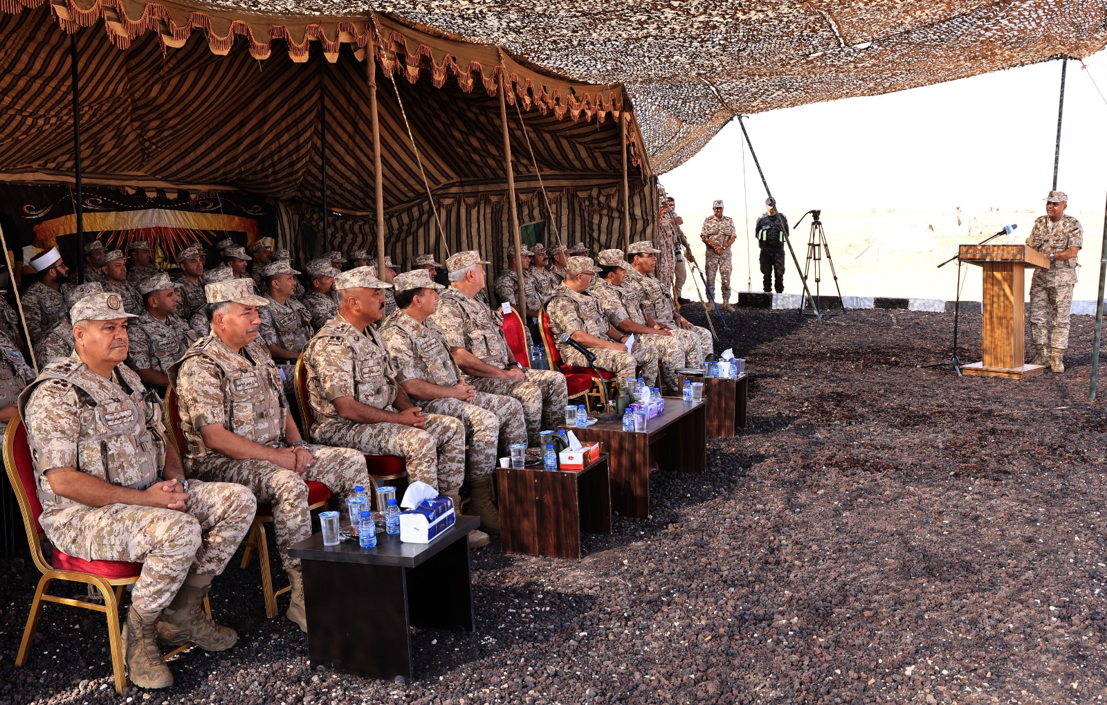 Madar Al-Saa Images 0.4568324507059962