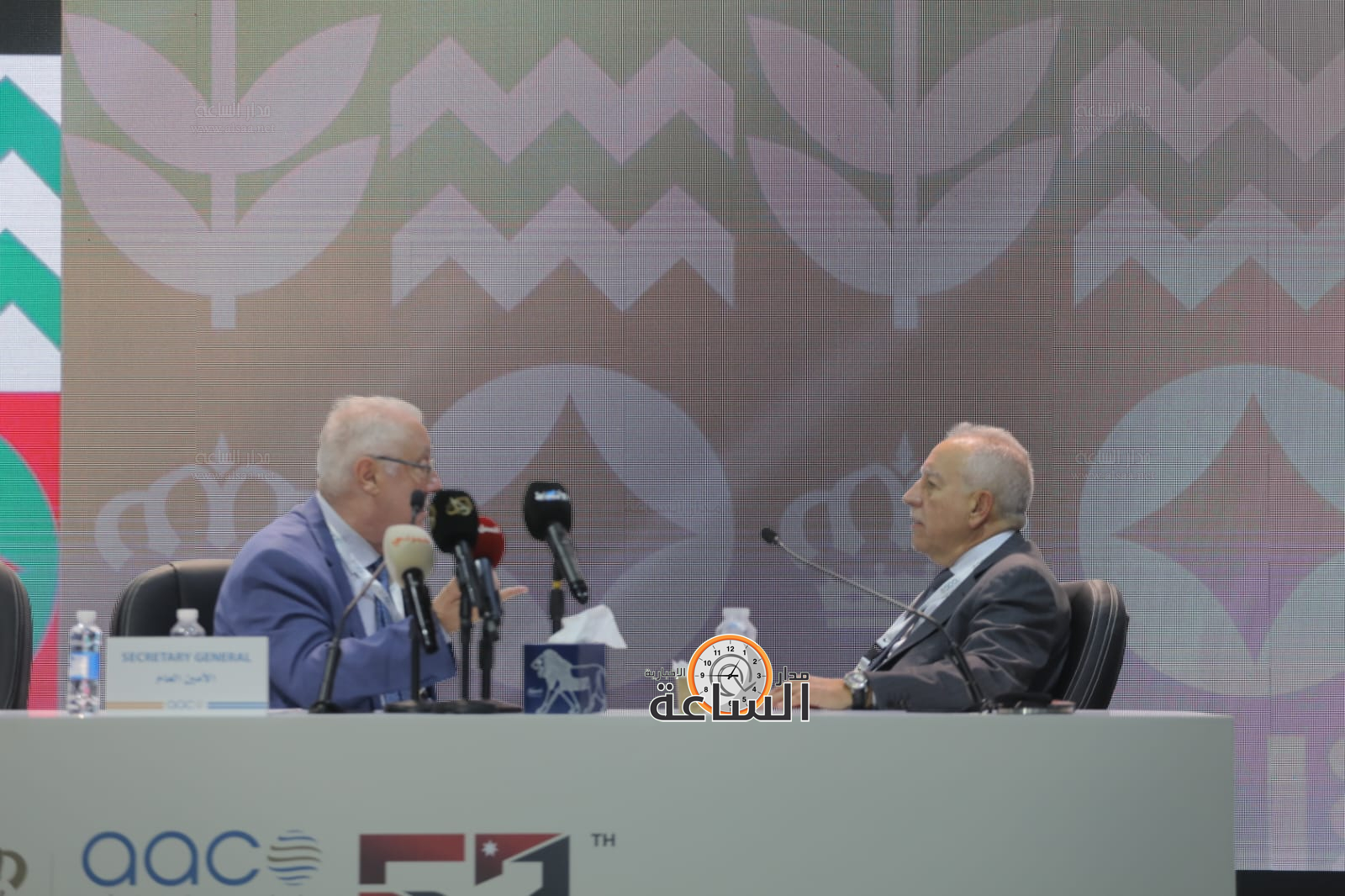 Madar Al-Saa Images 0.4423228224806217