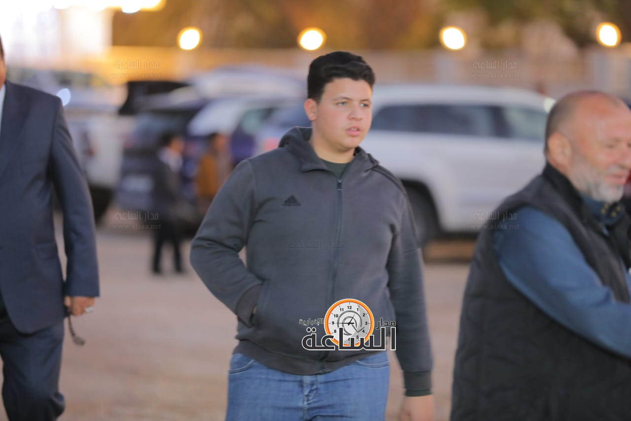 Madar Al-Saa Images 0.4979810184500959