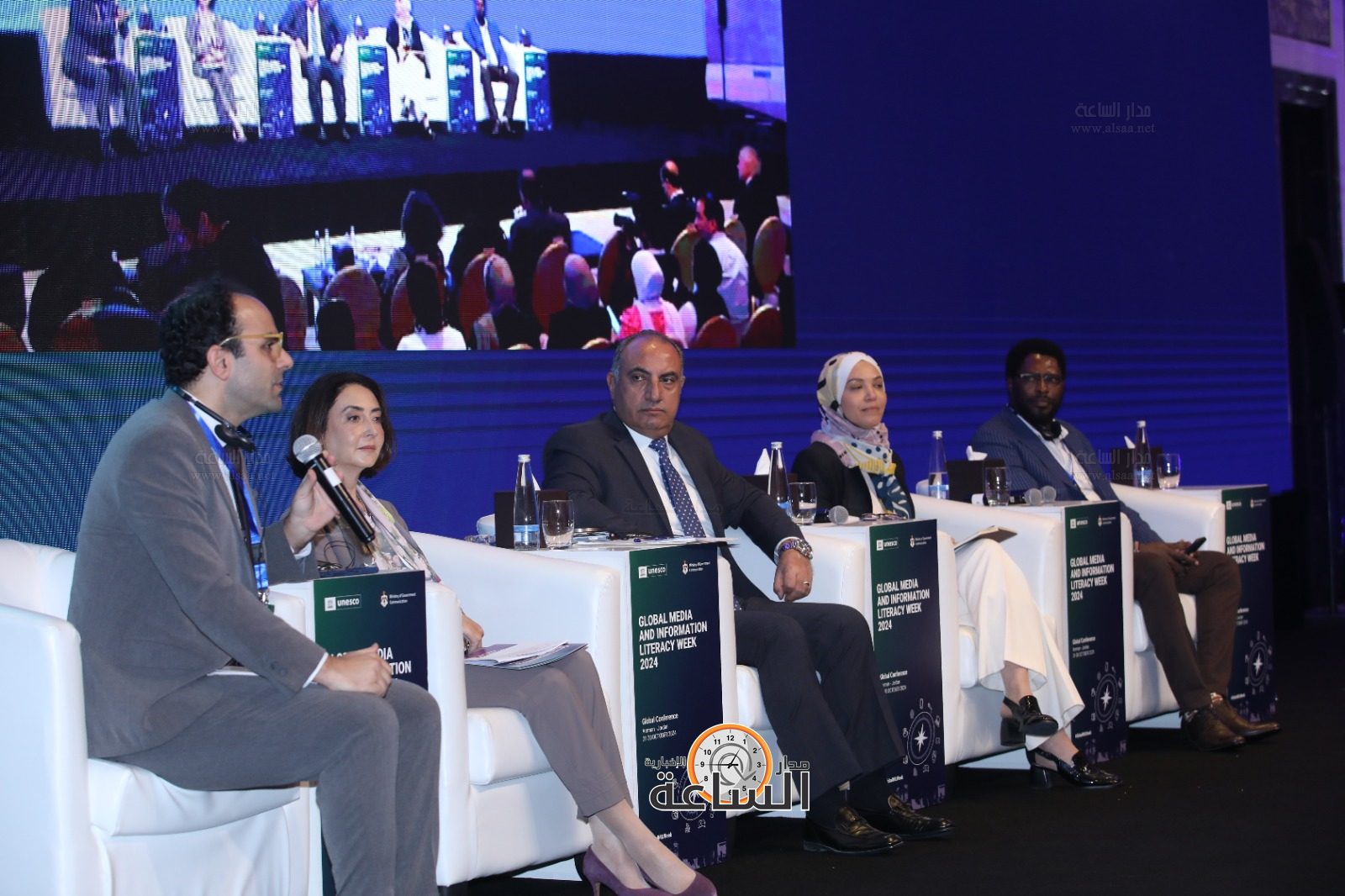 Madar Al-Saa Images 0.056609132735207845