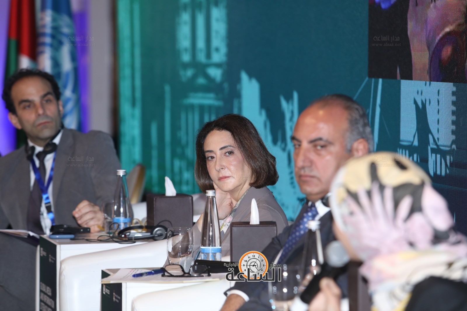 Madar Al-Saa Images 0.15189423993217543