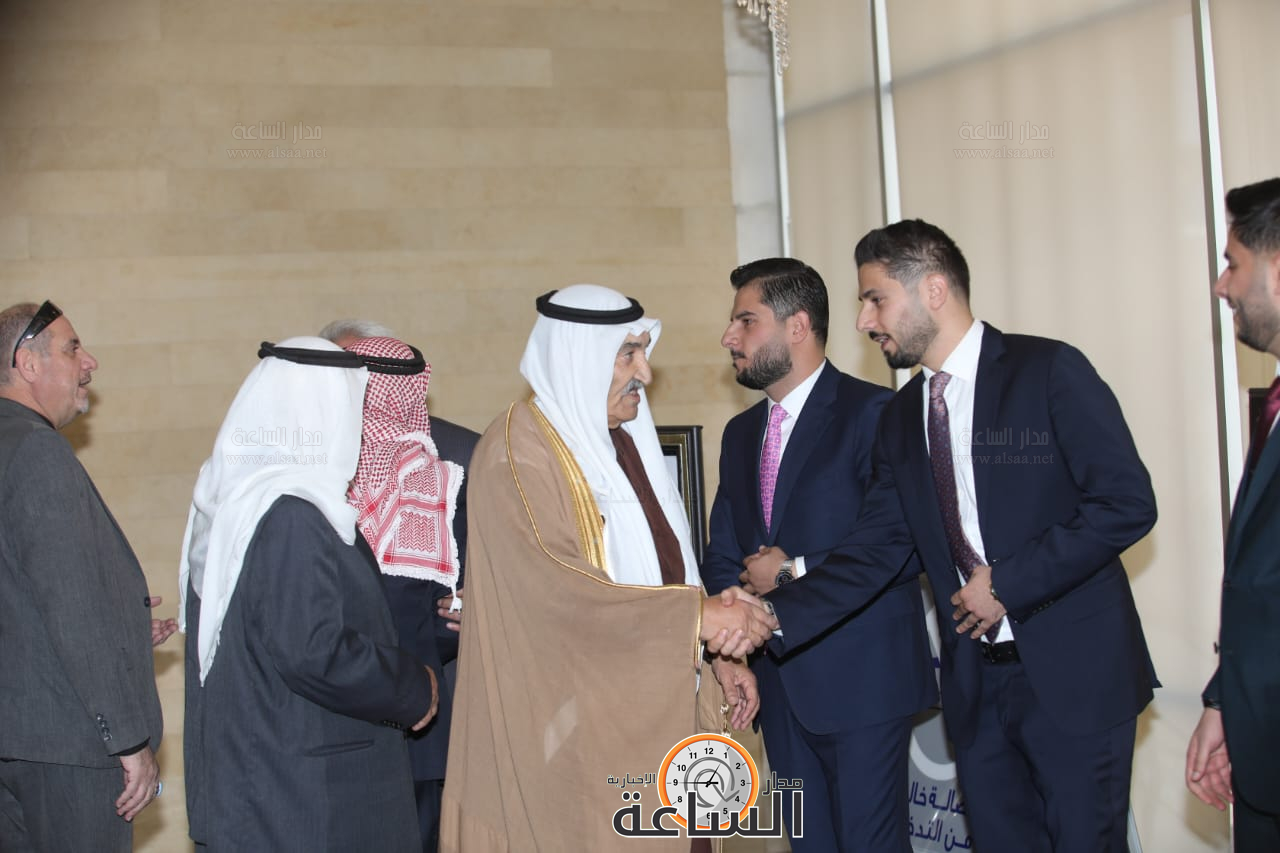 Madar Al-Saa Images 0.21930388169768977