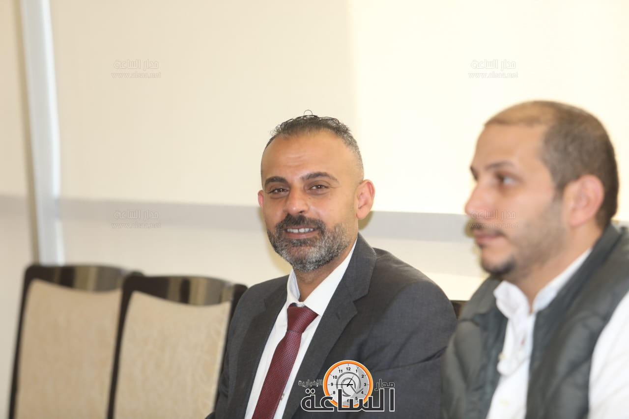 Madar Al-Saa Images 0.3724266579486397