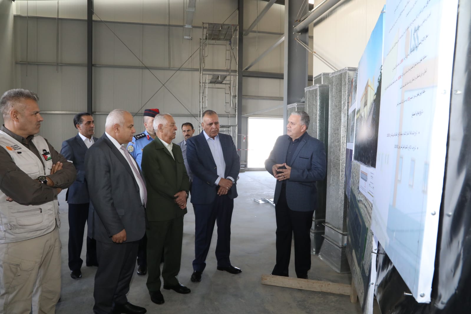 Madar Al-Saa Images 0.34629752856039464