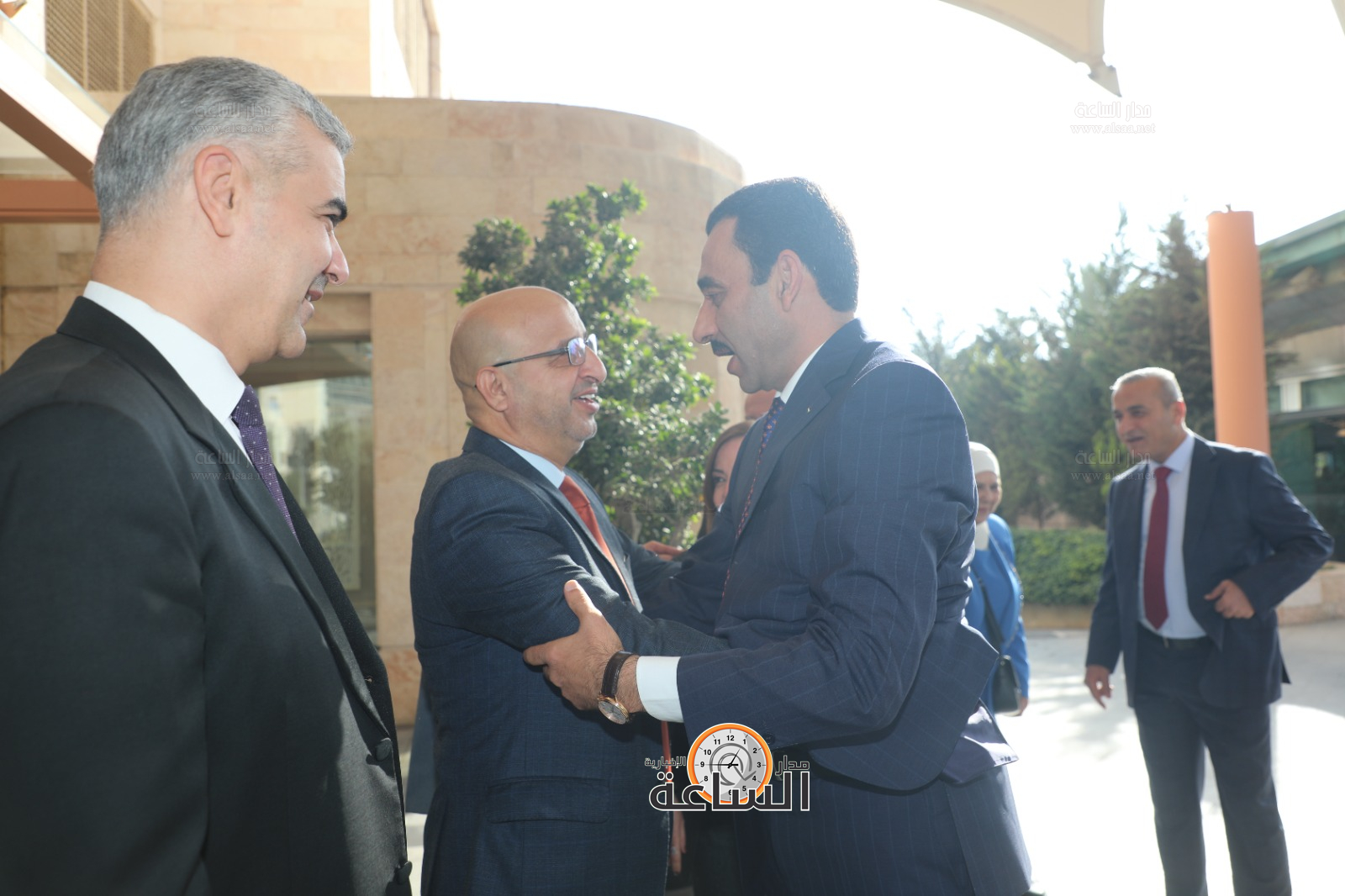 Madar Al-Saa Images 0.07519976173884313