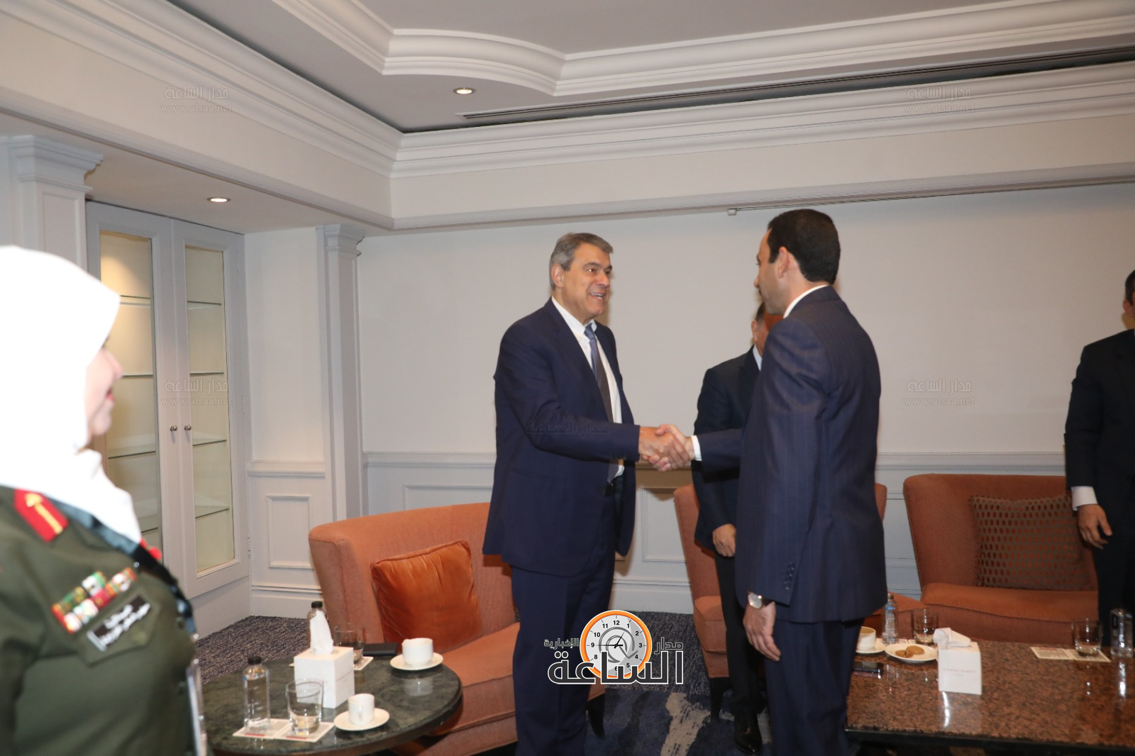 Madar Al-Saa Images 0.1121207606999215