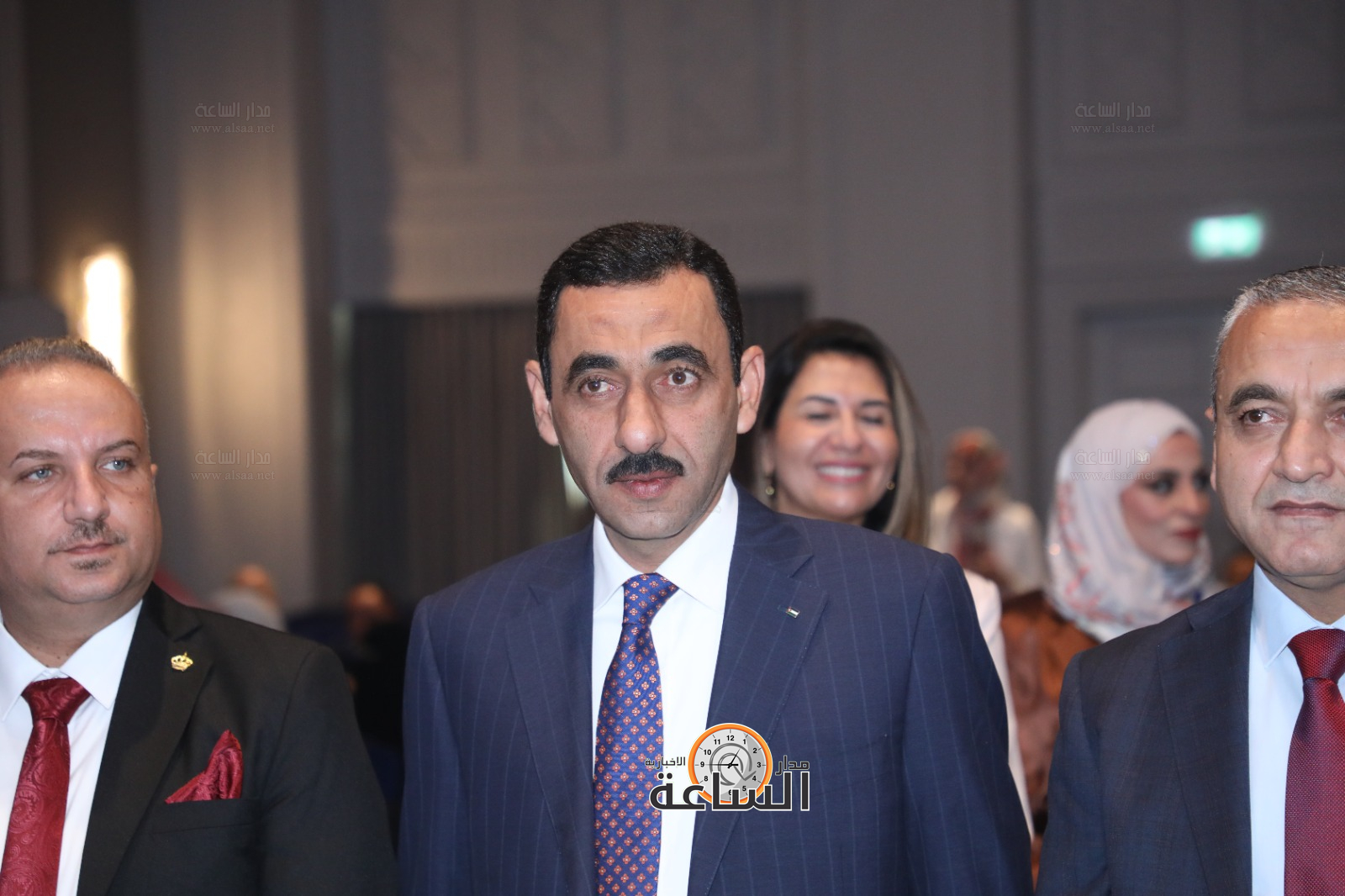 Madar Al-Saa Images 0.4102670507573636